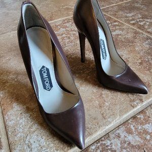 Tom Ford MUST  GO@!  Brown Pump Shoe Euro. Sz. 35